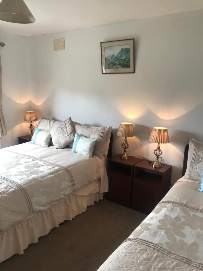 Marguerite'S B&B Glenties Bagian luar foto